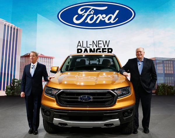 Ford відкликає 900 тисяч своїх авто через проблеми з двигунами. Американський автогігант відкликає деякі моделі авто через три випадки займання двигуна.