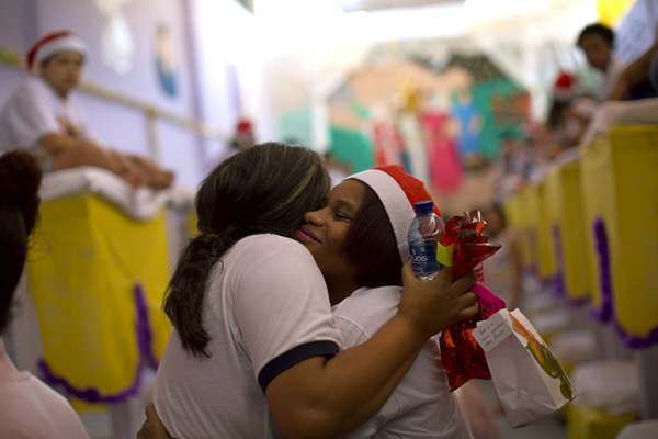 Різдво в жіночій в'язниці Ріо-де-Жанейро: з розмахом і колоритом!. Виявляється, Різдво відзначають навіть у тюрмах!