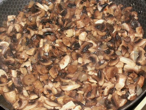 Курячі «Маркизики» з грибами, сиром та маринованим огірком. Найулюбленіші рецепти — це коли смачно і просто, коли не потрібно довго готувати, і продукти не дуже екзотичні.