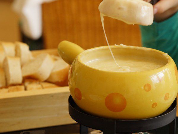плавлений сир: склад, види, його користь і шкода