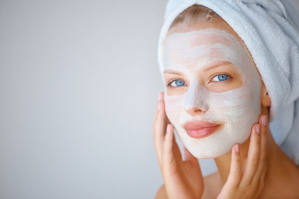 Корисні поради: як правильно очищати шкіру обличчя. Якщо ви хочете зберегти молодість і здоров'я шкіри, то необхідно знати певні правила вмивання і точно їх виконувати.