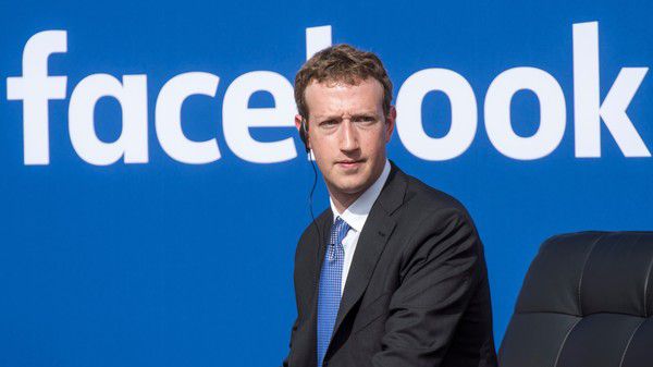 Цукерберг продав частину акцій Facebook для розробки мозкових імплантів. Засновник Facebook вирішив витратитт на біометричні дослідження кілька мільярдів доларів.