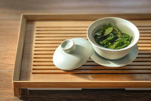 Корисні властивості зеленого чаю для здоров'я та побічні ефекти. Все про зелений чай.