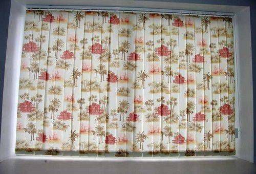 Як прати жалюзі вертикальні тканинні в домашніх умовах. Жалюзі можна вважати одним з різновидів штор, які використовуються ще з давніх часів.