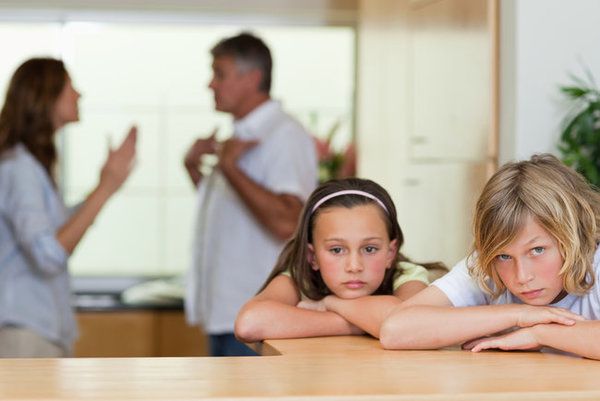7 речей, які батькам категорично не можна робити в присутності дітей. Дітям не потрібні моралі, тільки особистий приклад батьків, здатний їх виховати гідно.