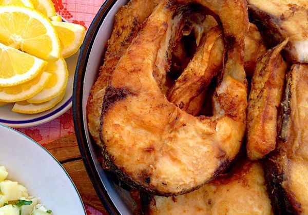 Колекція простих рецептів: як однією рибою нагодувати всю сім'ю. Спробуємо освоїти кілька кулінарних рецептів?