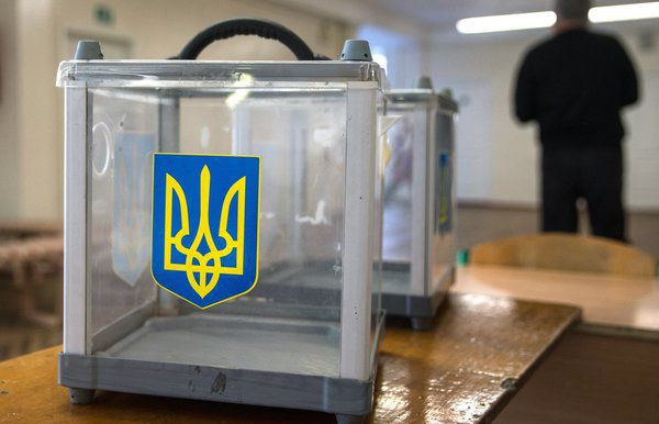 На вибори в Україну США планує відправти понад 100 спостерігач. За прогнозами, на перший тур президентських виборів в Україну з США прибуде 100-150 спостерігачів.