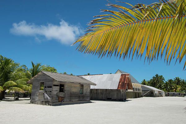 Найвіддаленіший острів на краю світу з 62 жителями. Життя на цьому острові сповнене простоти, і його ізольованість помітна в усьому.