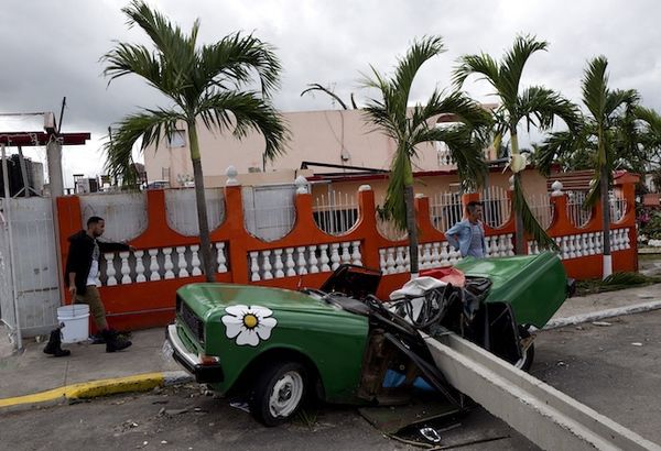 В столицю Куби потужний торнадо приніс значні руйнування. Швидкість вітру під час торнадо досягала 100 км/год.