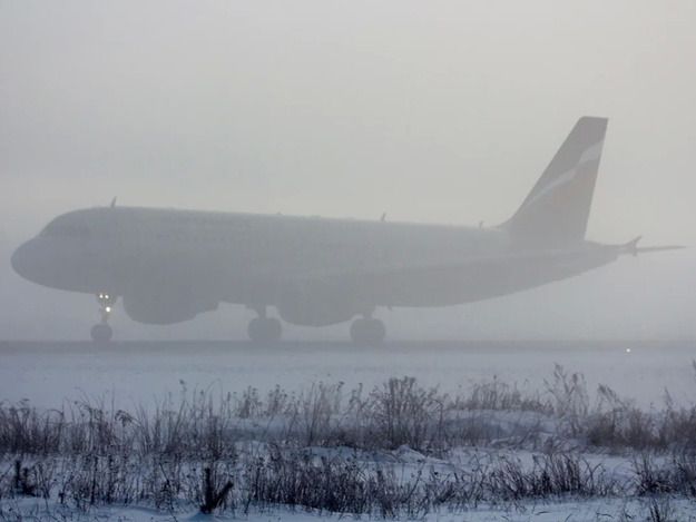 Через туман не зміг приземлитися літак з українськими футболістами. У ніч з четверга на п'ятницю, 1 лютого, внаслідок погіршення погодних умов і сильного туману не зміг приземлитися рейс турецької авіакомпанії Pegasus Airlines.