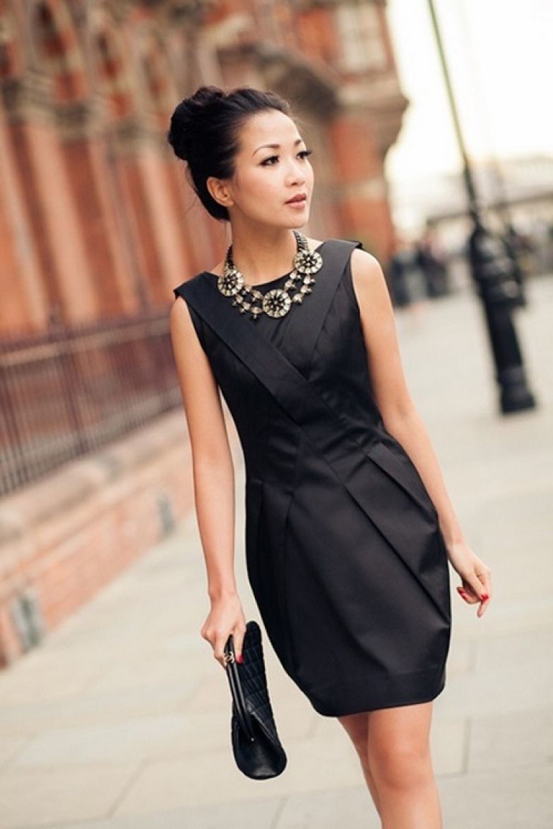 Water black dresses. Платье черное. Черное стильное платье. Маленькое чёрное поптое. Фасон черного платья.