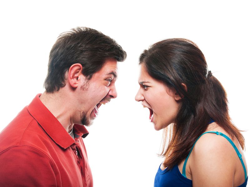 Як контролювати свої емоції під час сварки і не наговорити зайвого. Дуже часто під час сварки люди перестають себе контролювати, і те, що краще б не говорити, саме проситься на язик.