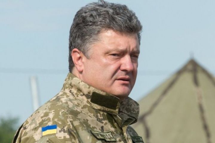 Порошенко підписав указ про непідконтрольні території на Донбасі. Президент України затвердив список населених пунктів, які поки що не контролюються урядом.