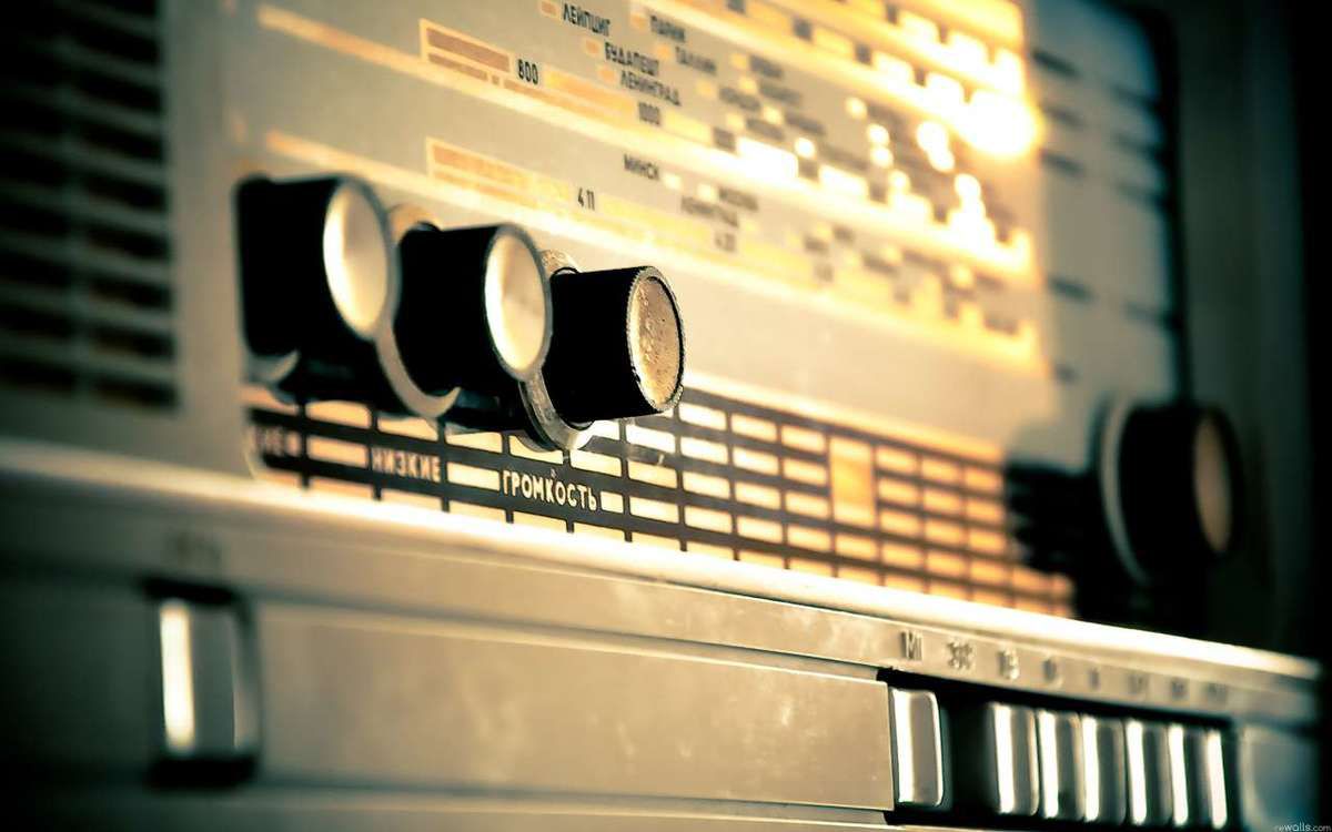 Всесвітній день радіо - 13 лютого. Всесвітній день радіо залишається одним з наймолодших свят – вперше воно було відсвятковане лише в 2012 році.