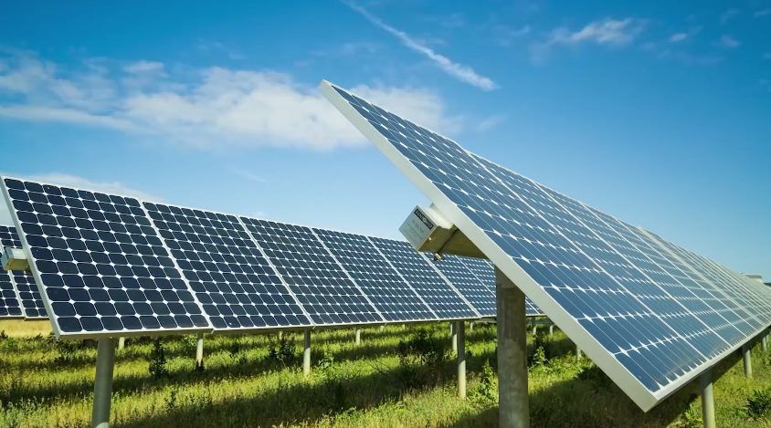 В Україні відкриють нову сонячну електростанцію. Країна збільшить частку відновлюваної енергії завдяки будівництву нової сонячної електростанції.