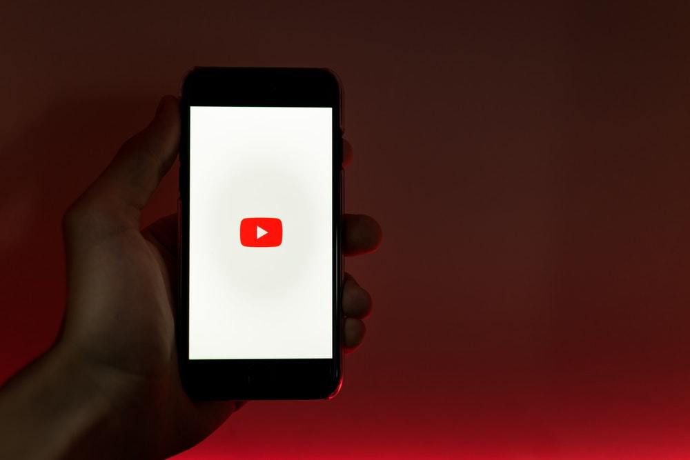 Нові правила: YouTube змінив систему покарання юзерів. Нові правила вступають в дію з 25 лютого.