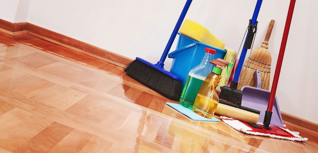 Помилки при прибиранні будинку, які шкодять нашому здоров'ю. З цієї статті ви дізнаєтеся про найпоширеніші помилки при прибиранні будинку і зможете перевірити, чи все ви робите правильно.