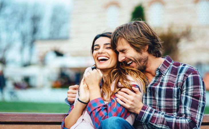 Вчені розповіли про головний секрет щасливих пар. Для того щоб ваш союз залишався міцним, навіть слів не потрібно!