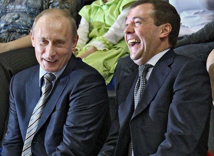 Анекдот дня: летять в літаку Путін, Медведєв, Лукашенко, Назарбаєв і Зурабішвілі. Прямо в точку!