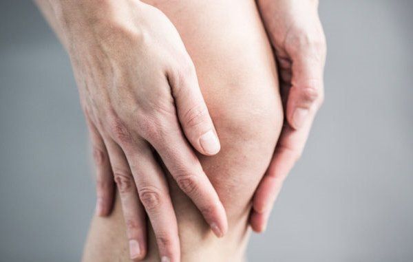 Причини болю у колінах і як його позбутися. Поговоримо про найбільш поширену скаргу на біль у коліні.