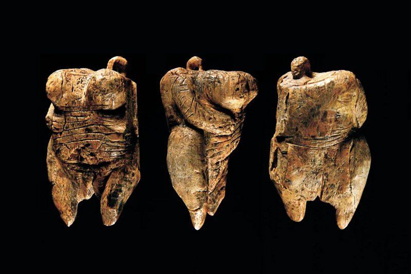9 найстаріших артефактів, які коли-небудь були знайдені. Історичні знахідки, які датуються тисячами років до нашої ери.