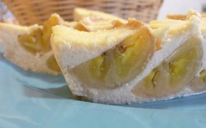бананово-сирна запіканка: м'які плоди, ніжна заливка і нічого зайвого!