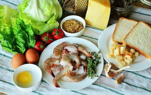 святковий «цезар»: легкий салат для коханих і рідних