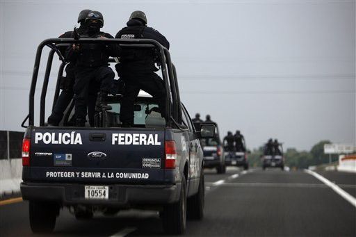На північному сході Мексики викрали пасажирів автобуса. Правоохоронці розслідують деталі інциденту й поки не дають офіційних коментарів.