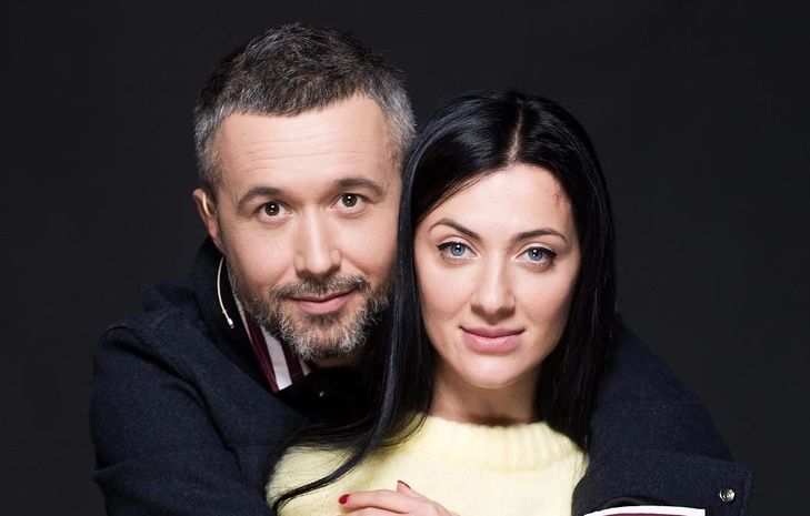 "На сьомому місяці від щастя": Сергій та Сніжана Бабкіни чекають на третю дитину. Сніжана Бабкіна на 7 місяці вагітності.
