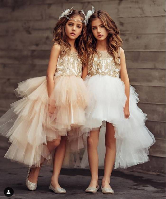 Дівчатка-близнючки прославилися на весь Instagram завдяки неземній зовнішності. 8-річні Ава і Леа Клемент з Лос-Анджелеса визнані найкрасивішими дівчатами в Instagram.