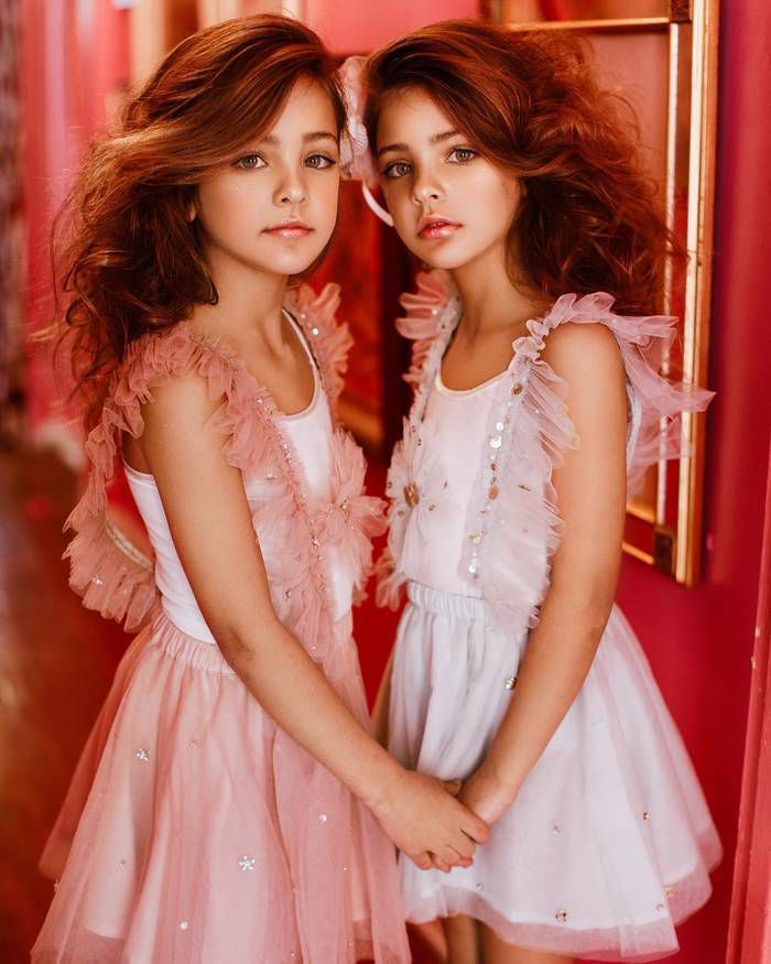 Дівчатка-близнючки прославилися на весь Instagram завдяки неземній зовнішності. 8-річні Ава і Леа Клемент з Лос-Анджелеса визнані найкрасивішими дівчатами в Instagram.