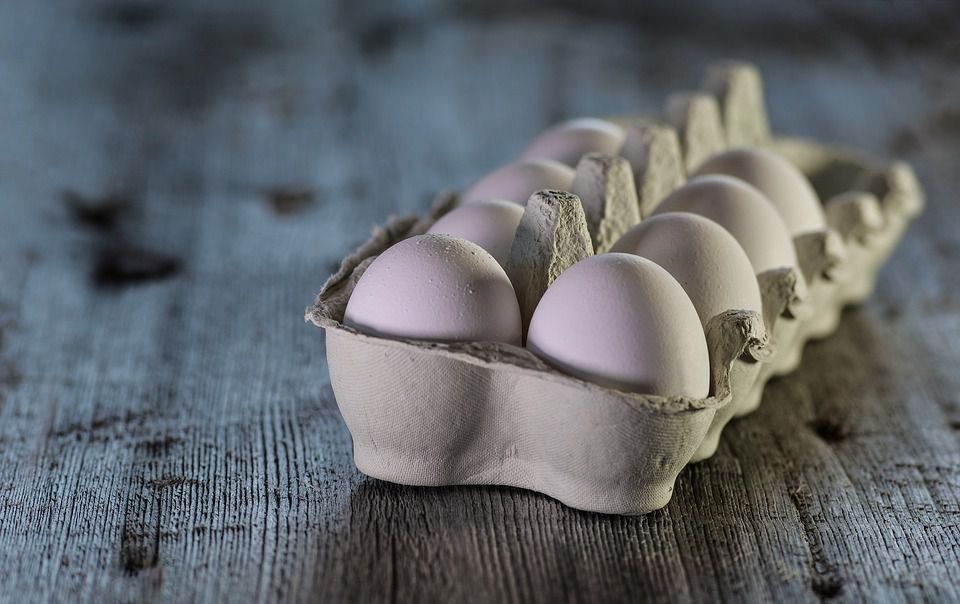 чому забороняється мити курячі яйця?