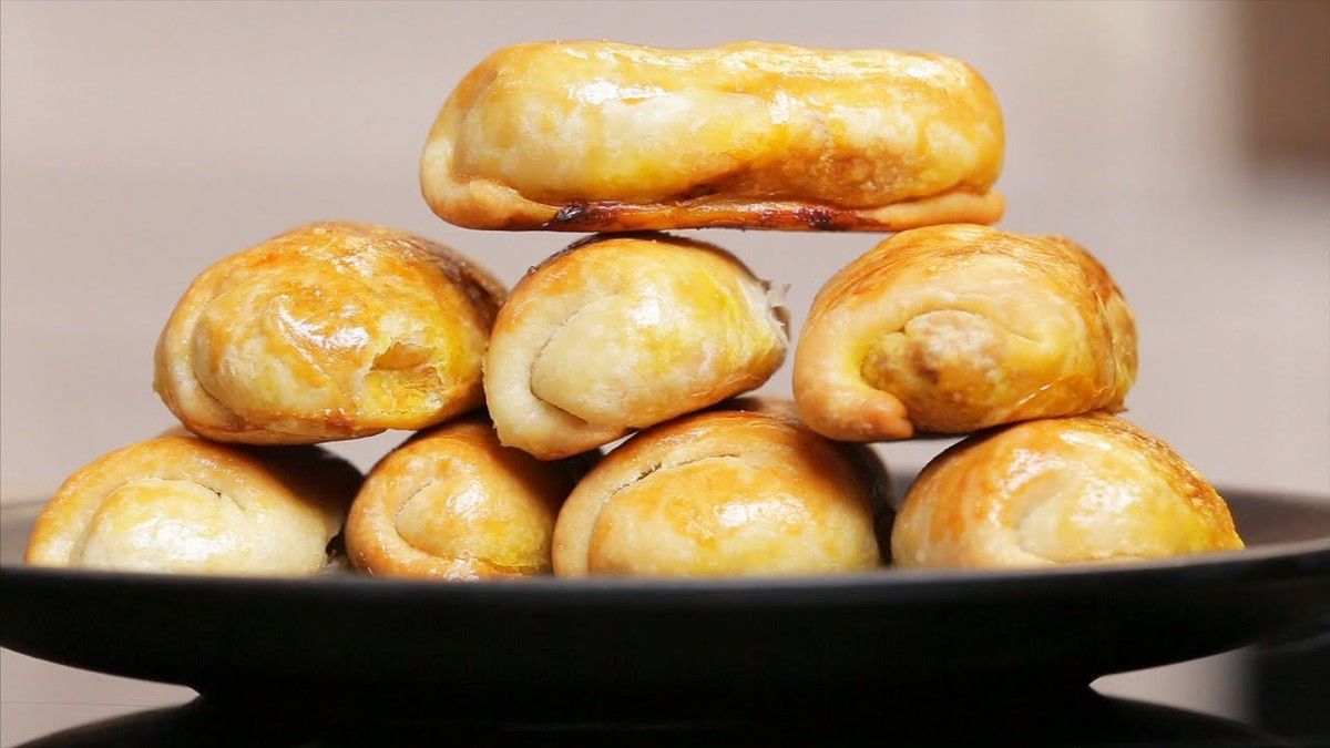 Пиріжки «Верзере»: рецепт пишних молдавських смаколиків. Рецепт молдавських пиріжків вразить навіть вашу бабусю завдяки тісту на розсолі.