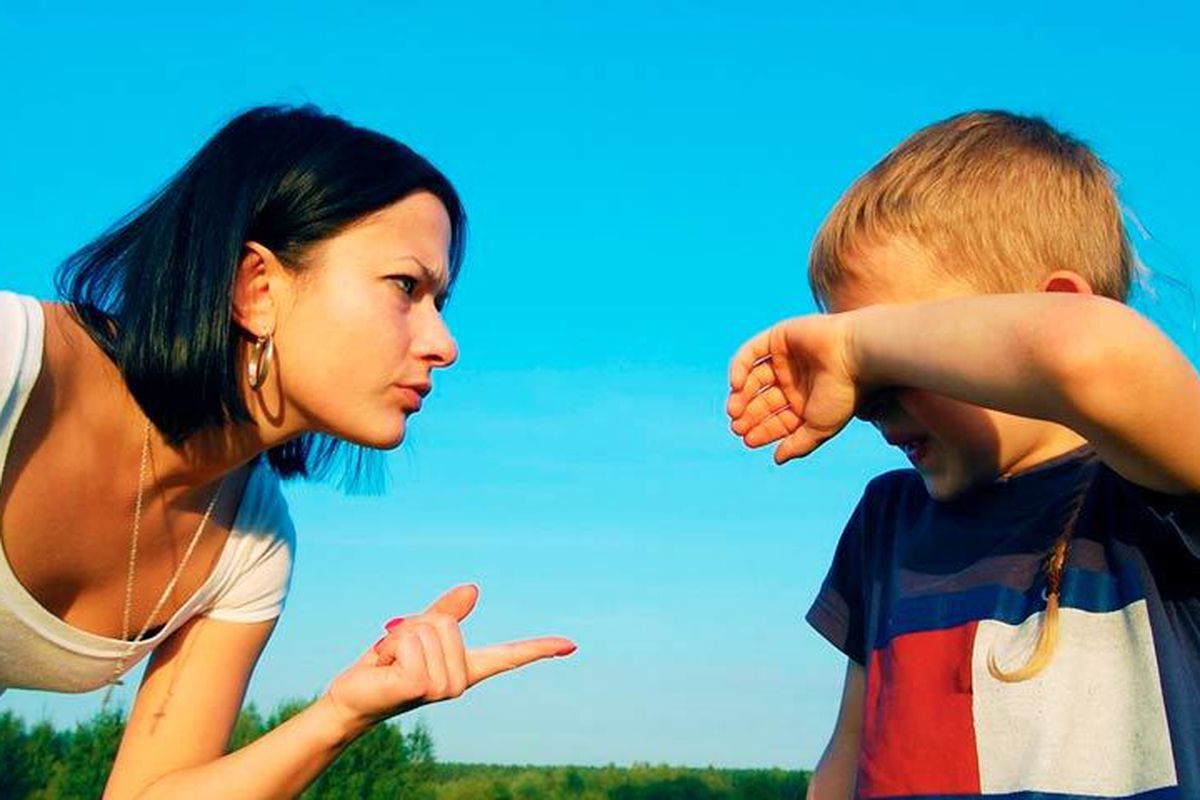 Як зробити зауваження чужій дитині, щоб не спровокувати конфлікт?. Декілька порад, щоб правильно зробити зауваження чужій дитині, якщо її батьки не реагують?