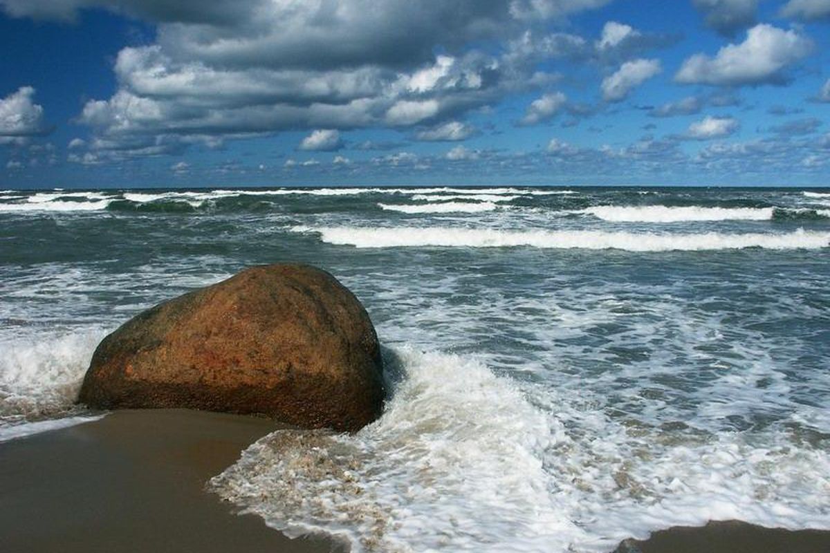 Міжнародний день Балтійського моря - відзначається 22 березня. День Балтійського моря — це день його захисту від негативного впливу навколишнього середовища.