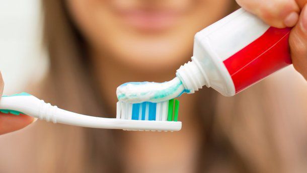 Діоксид титану міститься у двох третинах зубних паст. Загадковий діоксид титану.