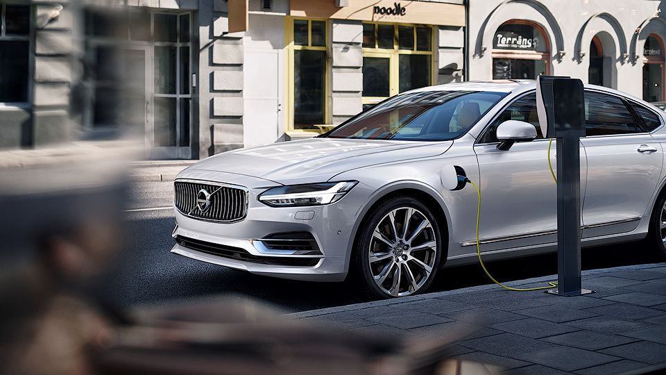 Перший електричний кросовер Volvo з'явиться у 2020 році. Проект розробляється на базі моделі Volvo XC40. Це буде компактний електрокар, а його розробники сподіваються скласти сильну конкуренцію для самої Tesla.