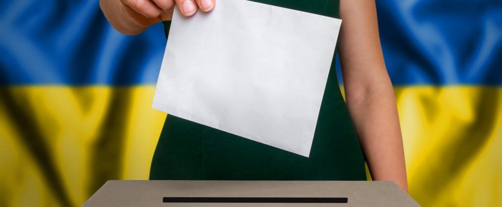 ЦВК затвердила форму та текст виборчого бюлетеня з Порошенко і Зеленським. Бюлетень буде сіро-блакитного кольору.