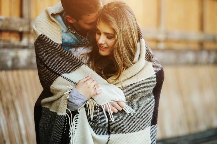 11 порад, які допоможуть надихнути партнера кохати Вас ще більше. Будьте поруч зі своєю коханою людиною, сумуйте, коли вона зазнає невдачі, і радійте разом з нею, коли вона домагається успіху.
