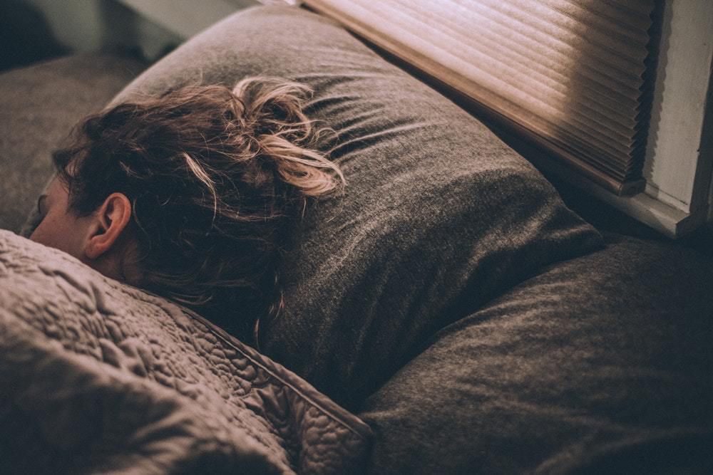Як заснути за 5 хвилин: наукові методи. Наукові прийоми, які ви можете спробувати, щоб навчитися швидко засинати.