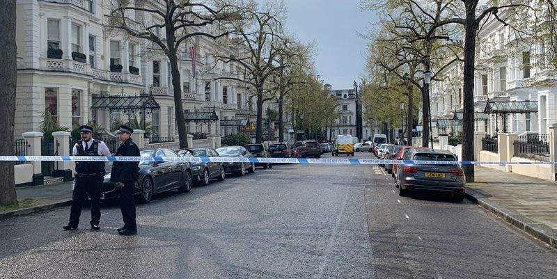 У Лондоні невідомий протаранив автомобіль посла України. Під час затримання поліція відкрила вогонь по авто зловмисника, постраждалих немає.