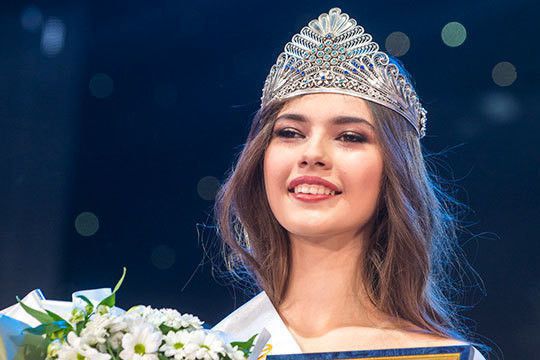 Переможницею конкурсу краси «Міс Росія — 2019» стала 20-річна Аліна Санько з Азова. В Росії пройшов фінал конкурсу краси «Міс Росія».
