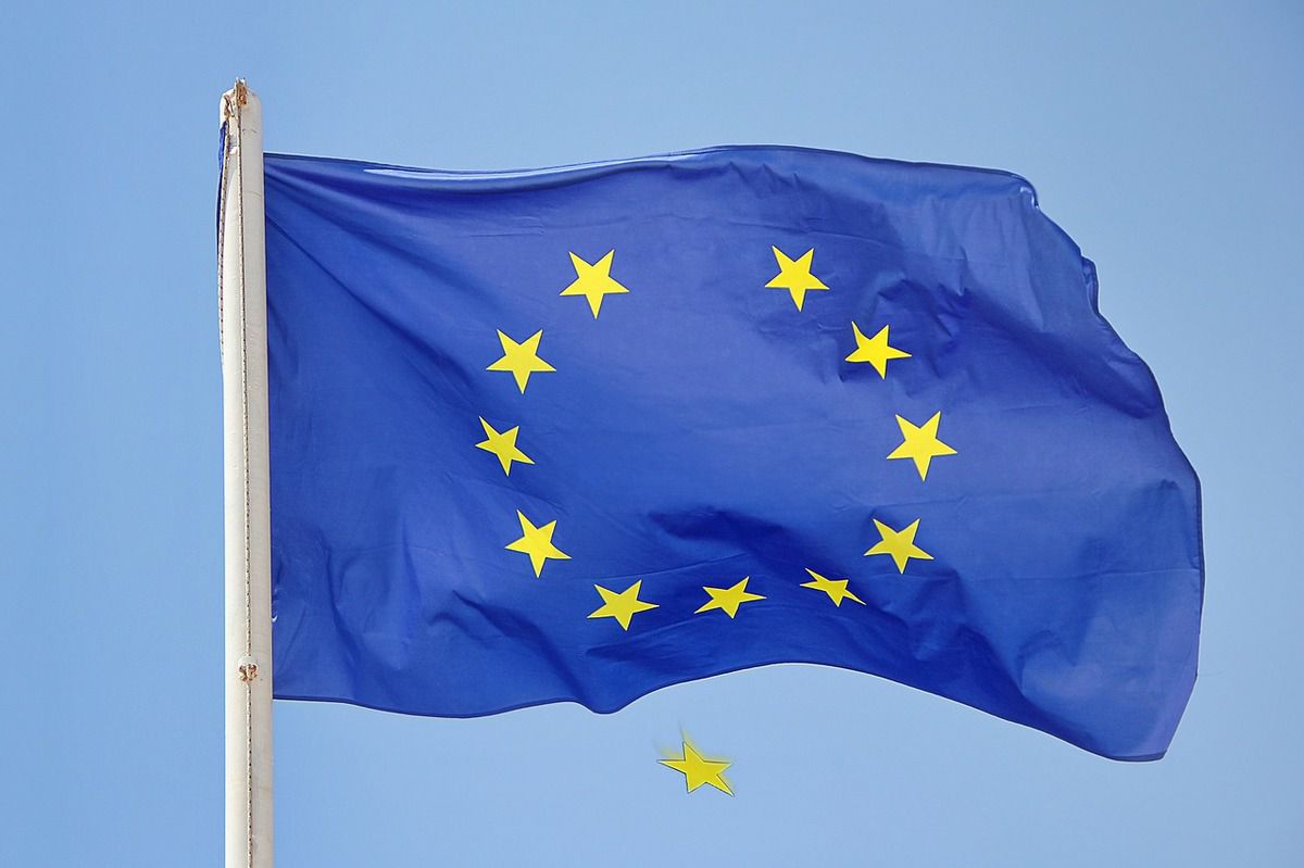 Рада ЄС ухвалила оновлену газову директиву Євросоюзу. Після вступу директиви чинності у країн-членів ЄС буде дев'ять місяців на адаптацію законодавства до нового закону.