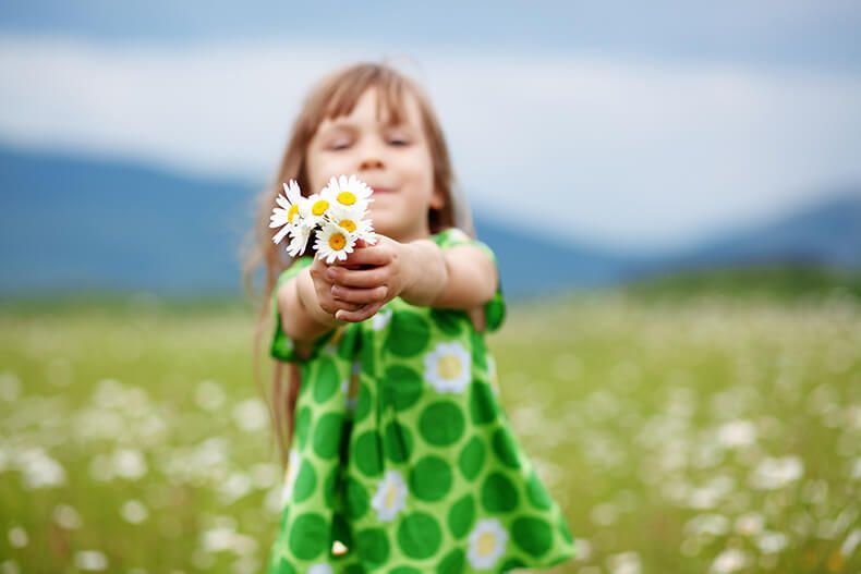 Як виховати подяку і відчуття щастя у дітей: 7 простих вправ. Щастя – це зовсім не результат.