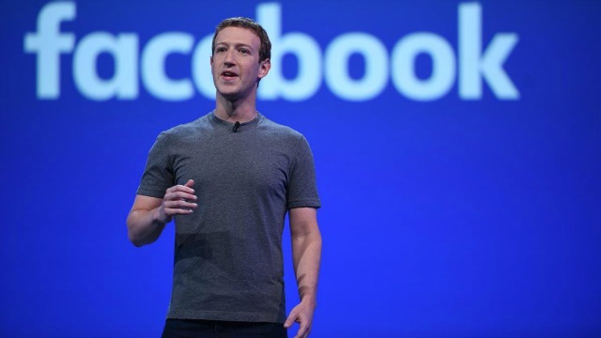 Акціонери Facebook вимагають відставки Цукерберга. Вони висловили невдоволення тим, що вартість компанії впала на тлі скандалів про втрату даних.