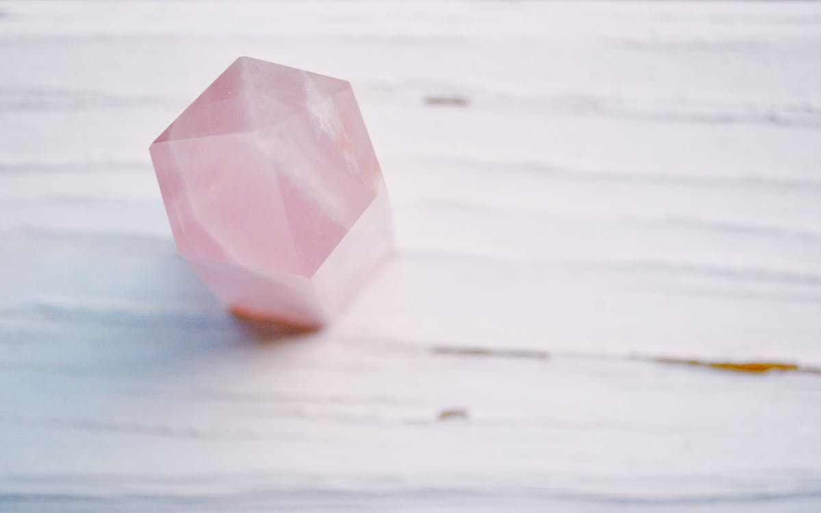Beauty-кристали: новий спосіб надати шкірі сяйво. Допомагає позбутися від акне і прибирає зморшки за допомогою кристалів краси.