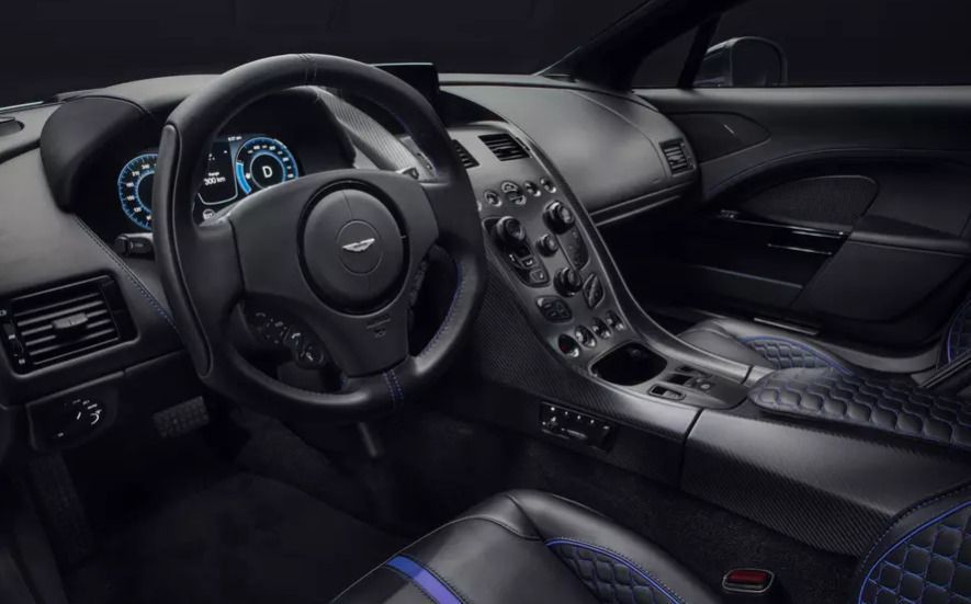 Aston Martin презентував свій перший електрокар. Розгін до «сотні» займає близько чотирьох секунд, а максимальна швидкість складає 250 км/год.
