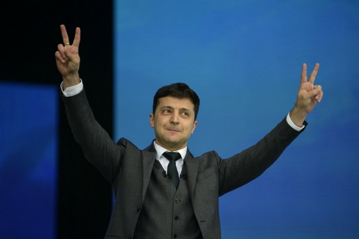 Перші привітання Володимира Зеленського з перемогою на виборах. Про це повідомив сам Зеленський в Facebook.