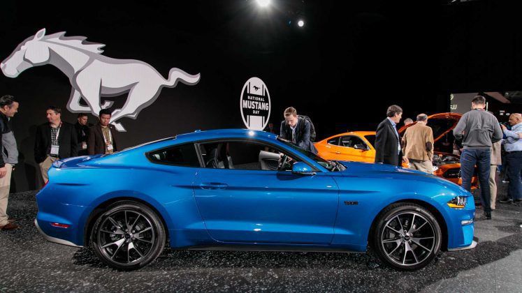 Ford презентував новий Mustang 2.3L High Performance Package. Автомобіль Ford Mustang – найбільш продаваний спорткар-купе у світі.
