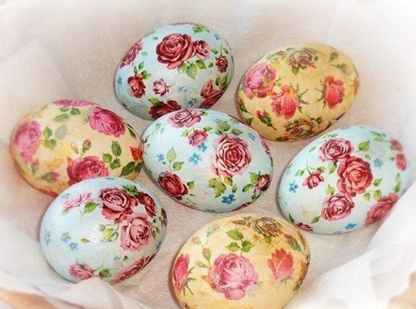 Декупаж Великодніх писанок за допомогою серветок. Якщо вам набридли традиційні способи фарбування яєць і ви хочете щось зовсім нове й гарне — ми допоможемо.